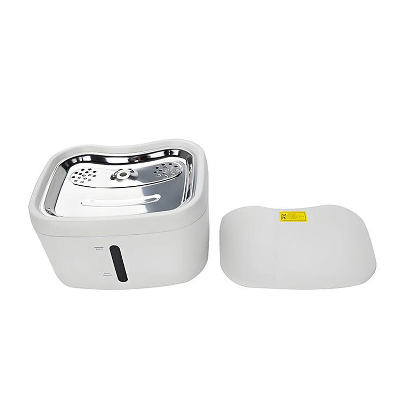 Upgrade your kitty's hydration game with the HEYBO Filtered Drinking Fountain! 🐾💧