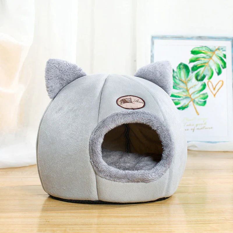 Cozy Winter Cat Bed & Small Dog House - Perfect for Deep Sleep! 🐾✨