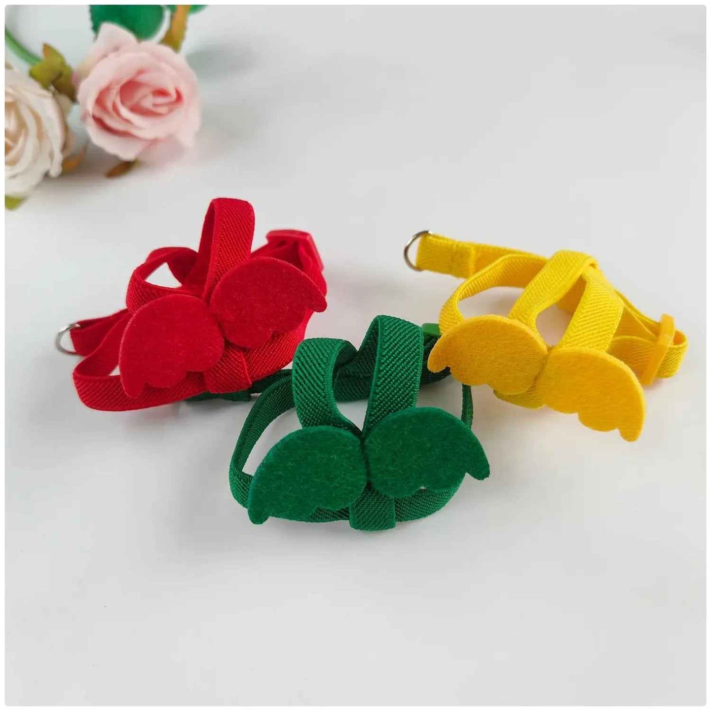 Take Your Feathered Friend for a Stroll! 🦜✨ Adjustable & Safe Parrot Harness with Leash!