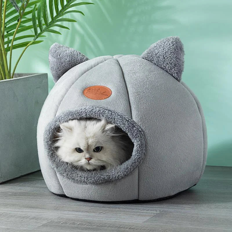 Cozy Winter Cat Bed & Small Dog House - Perfect for Deep Sleep! 🐾✨